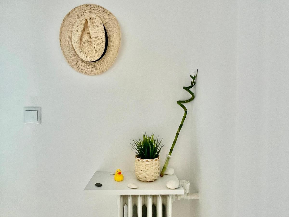 B&B Boutique Two Bedrooms Apartments Athens Exterior photo