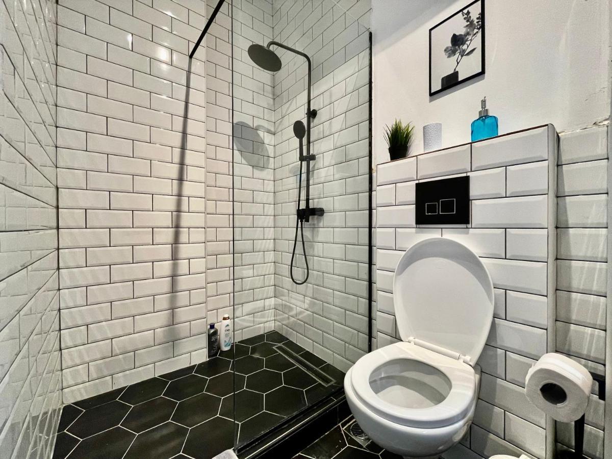 B&B Boutique Two Bedrooms Apartments Athens Exterior photo