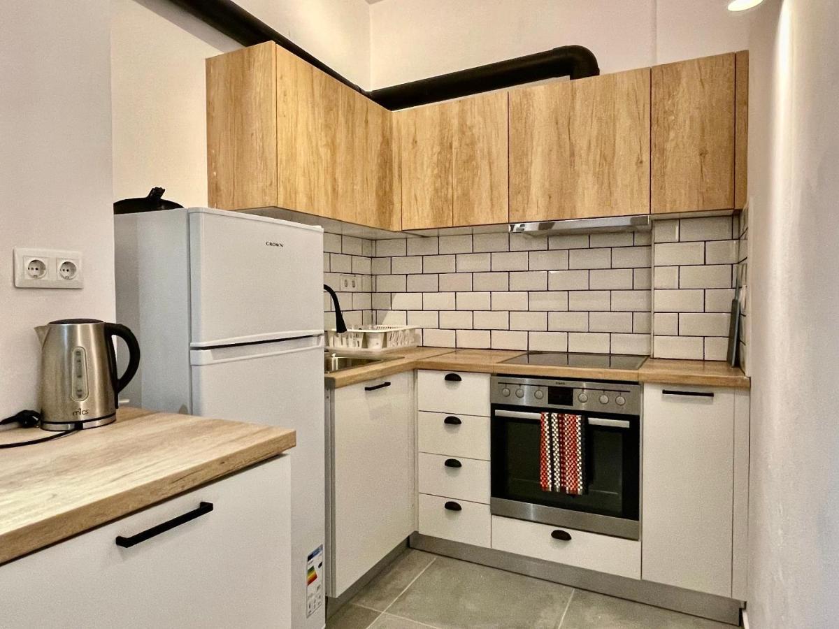 B&B Boutique Two Bedrooms Apartments Athens Exterior photo