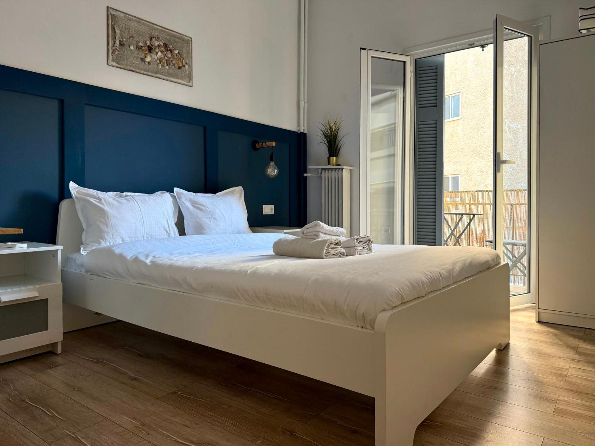 B&B Boutique Two Bedrooms Apartments Athens Exterior photo